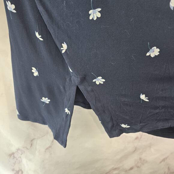 J Jill Shirt Womens XL Blue Floral Pattern V Neck Wearever Tee T Pleated Half - Picture 8 of 11